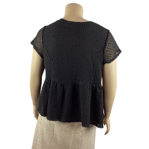 Lane Bryant Top Size 26/28 Black V-Neck Eyelet - Picture 5 of 7